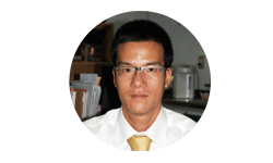 営業事務 薦田真人